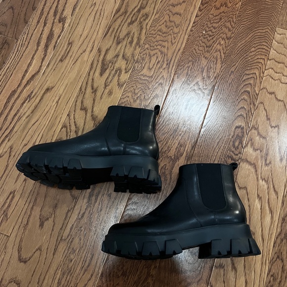 Villa rouge 9 black boots new - Picture 4 of 5